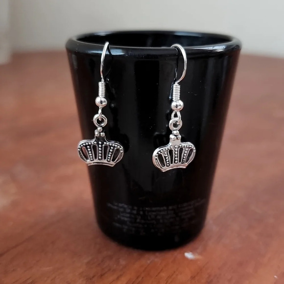 Crown Earrings - Picture 1 of 1